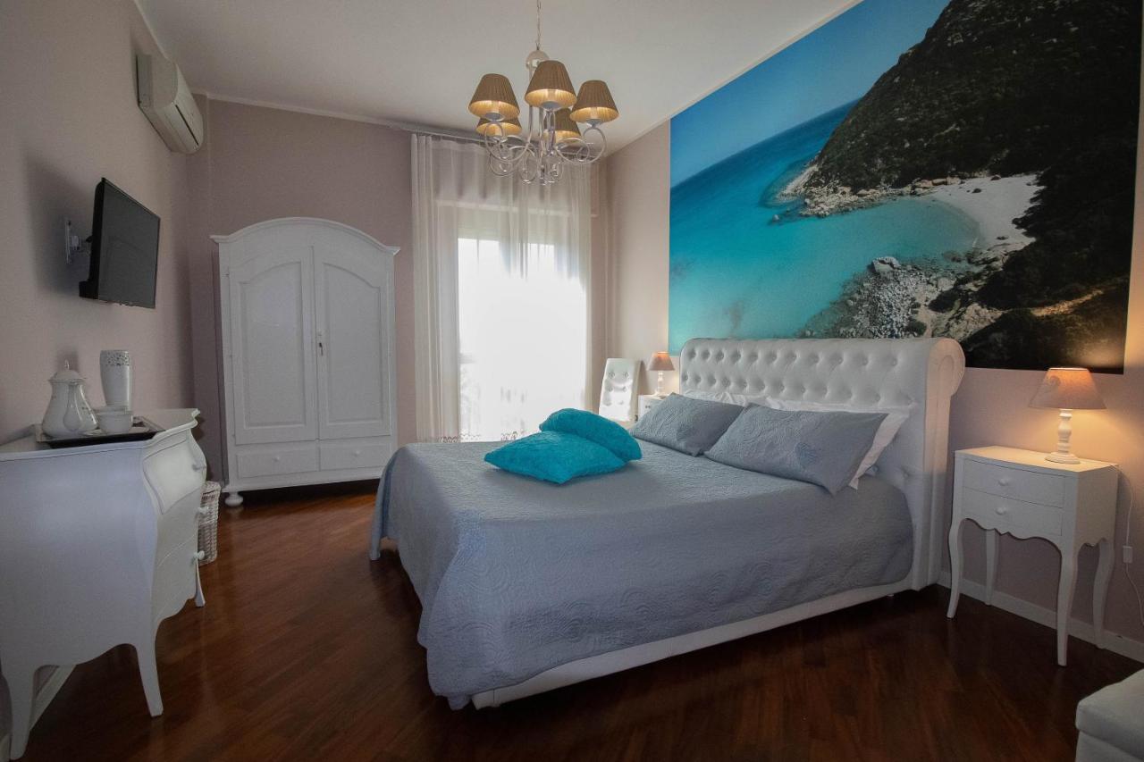 La Casa Di Adele Cagliari B&B Екстериор снимка