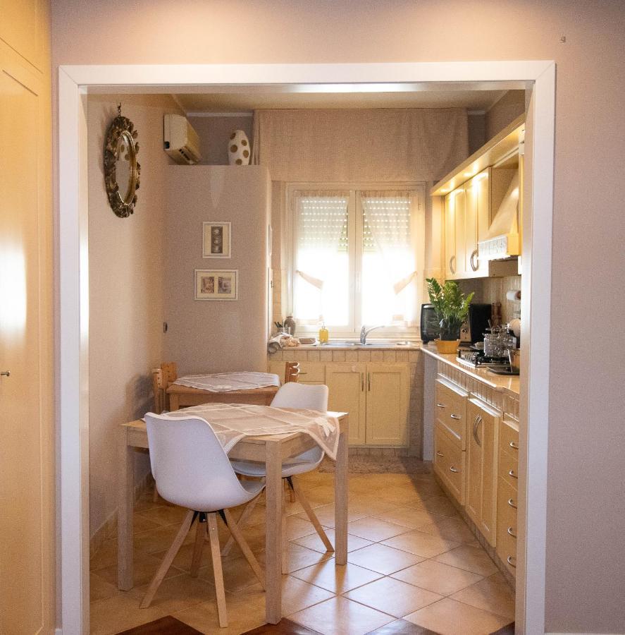 La Casa Di Adele Cagliari B&B Екстериор снимка