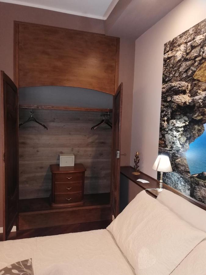 La Casa Di Adele Cagliari B&B Екстериор снимка