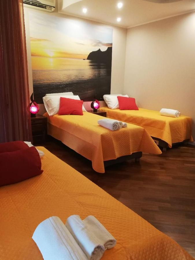 La Casa Di Adele Cagliari B&B Екстериор снимка