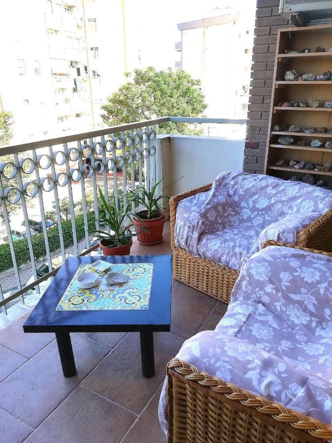 La Casa Di Adele Cagliari B&B Екстериор снимка